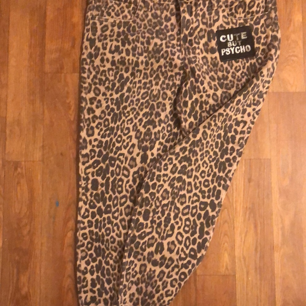 ππ½ππΌππ» Leopard Jeans - Picture 3 of 7